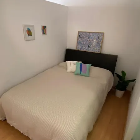 Cozy Art Studio In Poble Sec Apartamento Barcelona